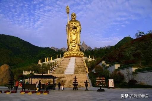 中国四座佛教名山供奉着四位菩萨，四周终年不朽