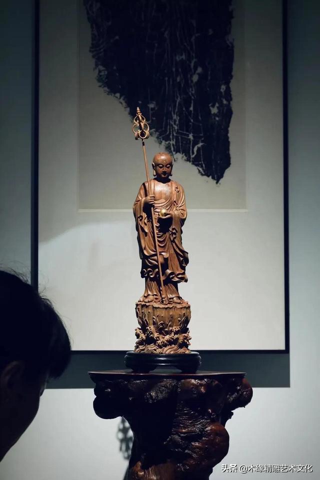 清宫像：崂山檀香・藏王菩萨