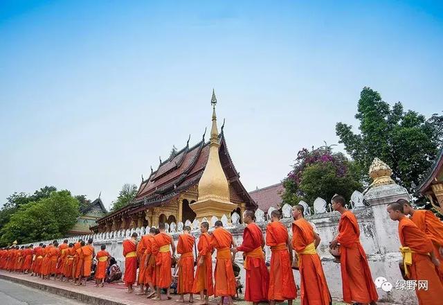 老挝佛教国家：带你进入一个神秘的地方——琅勃拉邦