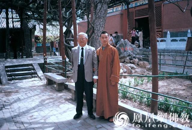 中国佛教协会副秘书长蒲正大师写了一篇文章来缅怀他的老师——“王欣老师小姐”
