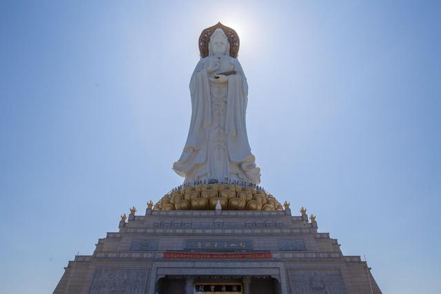 中国最“火爆”的佛教道场，一个菩萨的成本高达8亿元