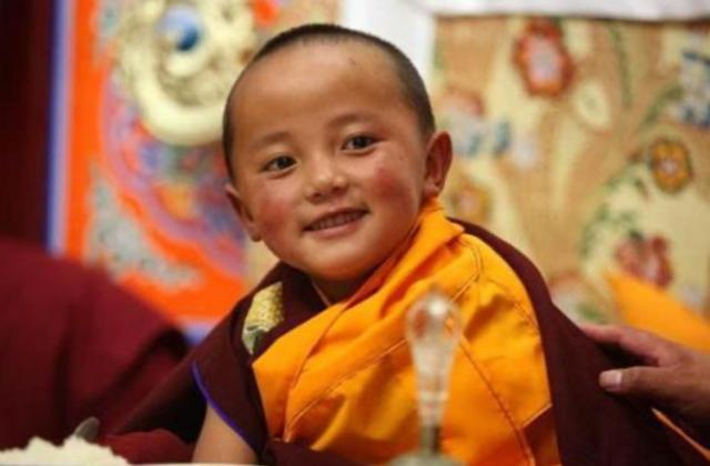 藏族同胞的“活佛”是什么？